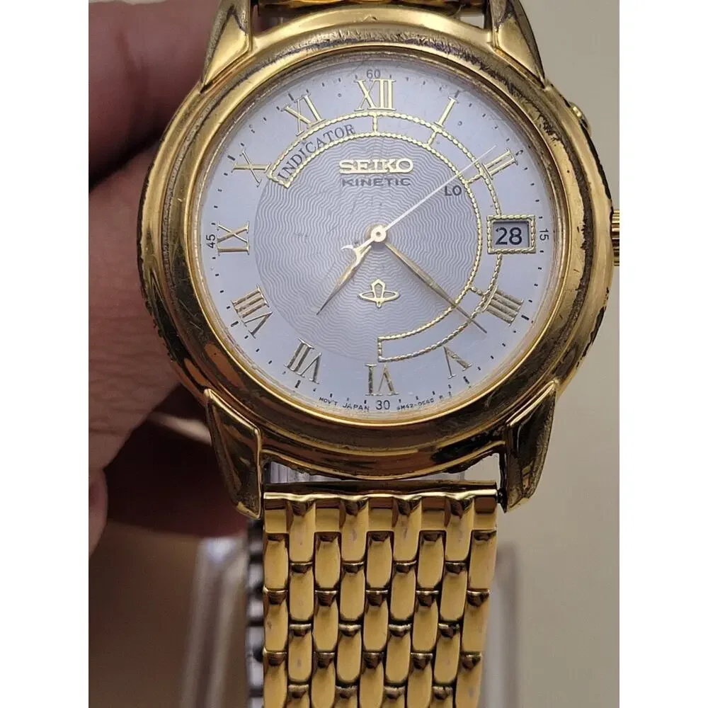 Rare Seiko Kinetic Wristwatch Gold Metal Movement 5M42-0A19 38MM Date